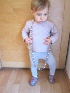 brémai, Bálint,Bora mivel szórakozik 039